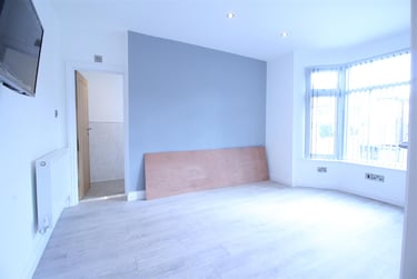 6 bed house, Fletcher Road, Beeston, NG92EL - Image 11